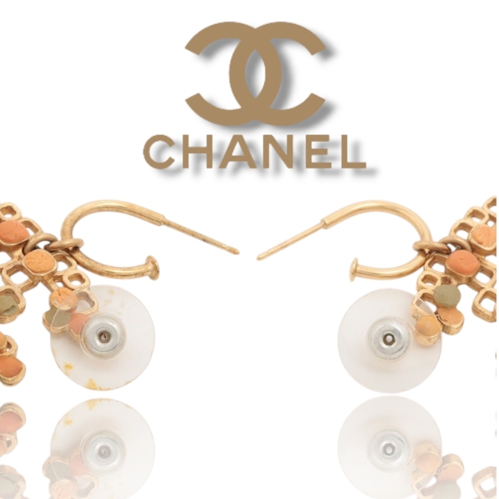 CHANEL Gold and Tan Earrings - Picture 3 of 13